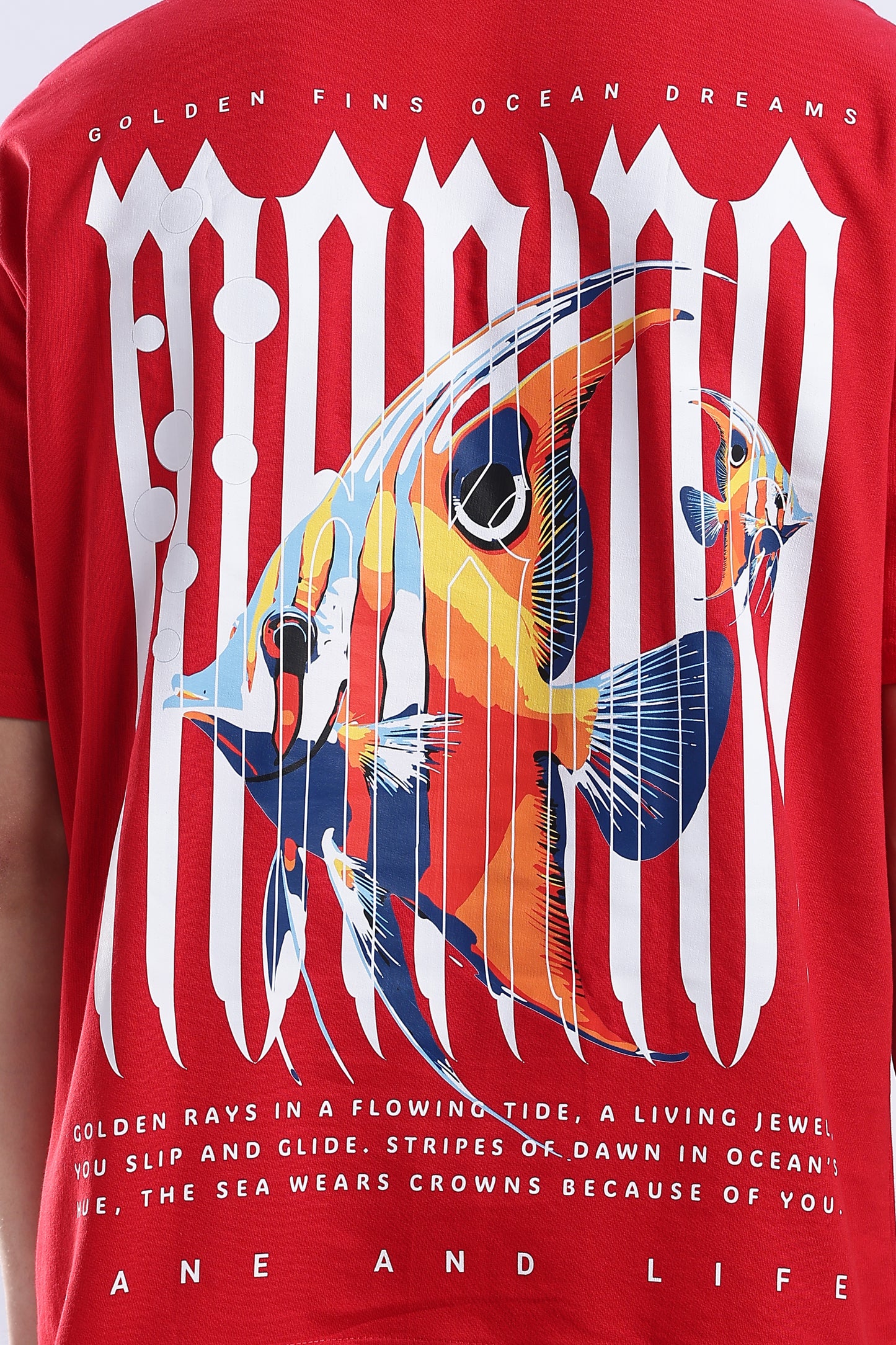 GOLDEN FINS OVERSIZED FIT T-SHIRT - OCEAN DREAMS