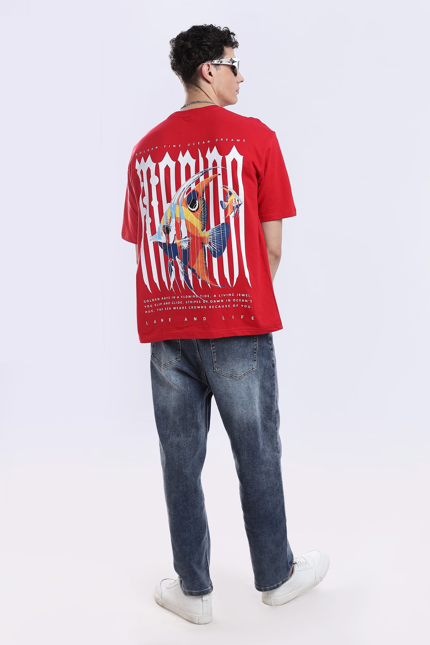GOLDEN FINS OVERSIZED FIT T-SHIRT - OCEAN DREAMS