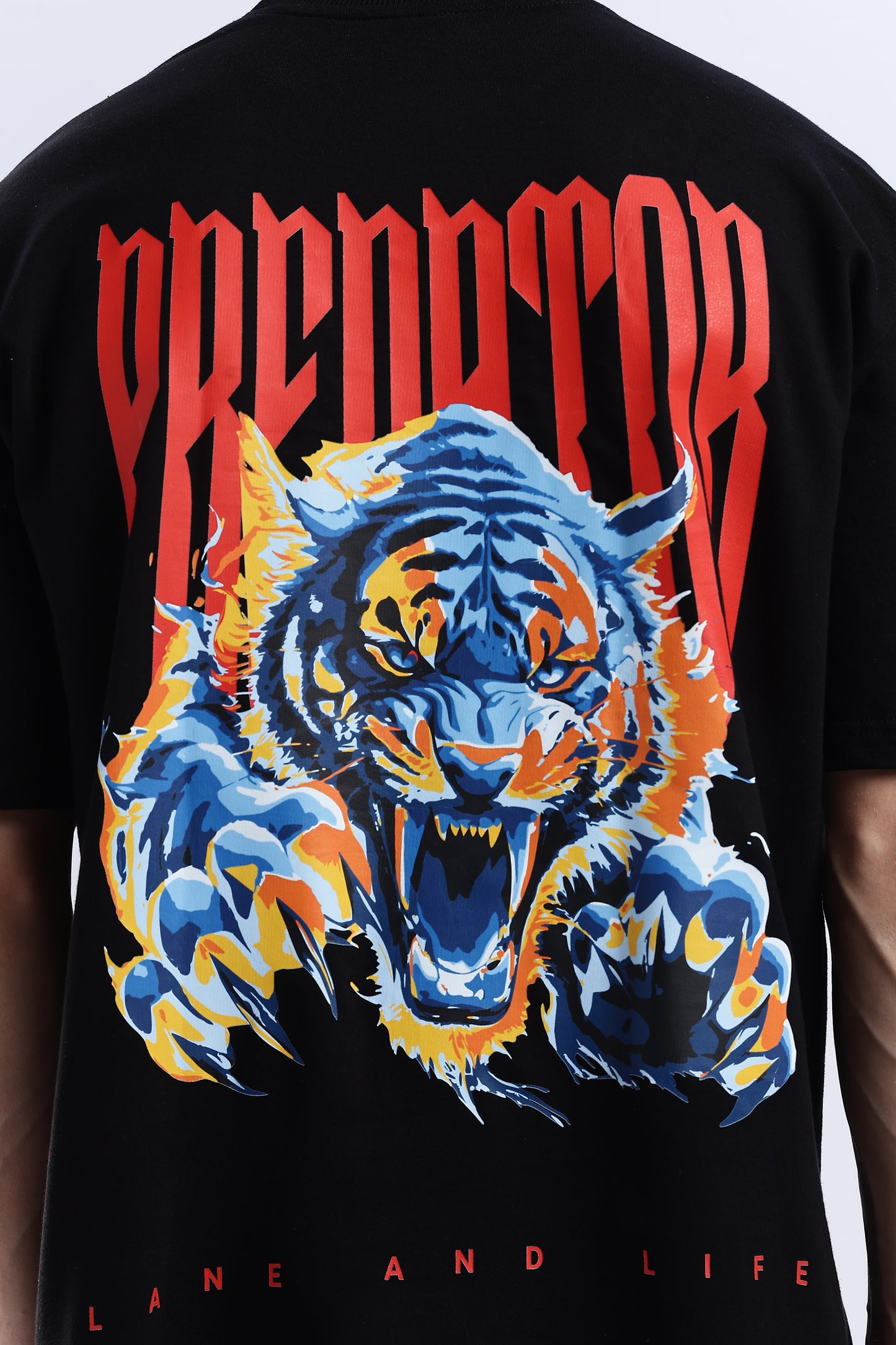BLACK PREDATOR-LION T-SHIRT