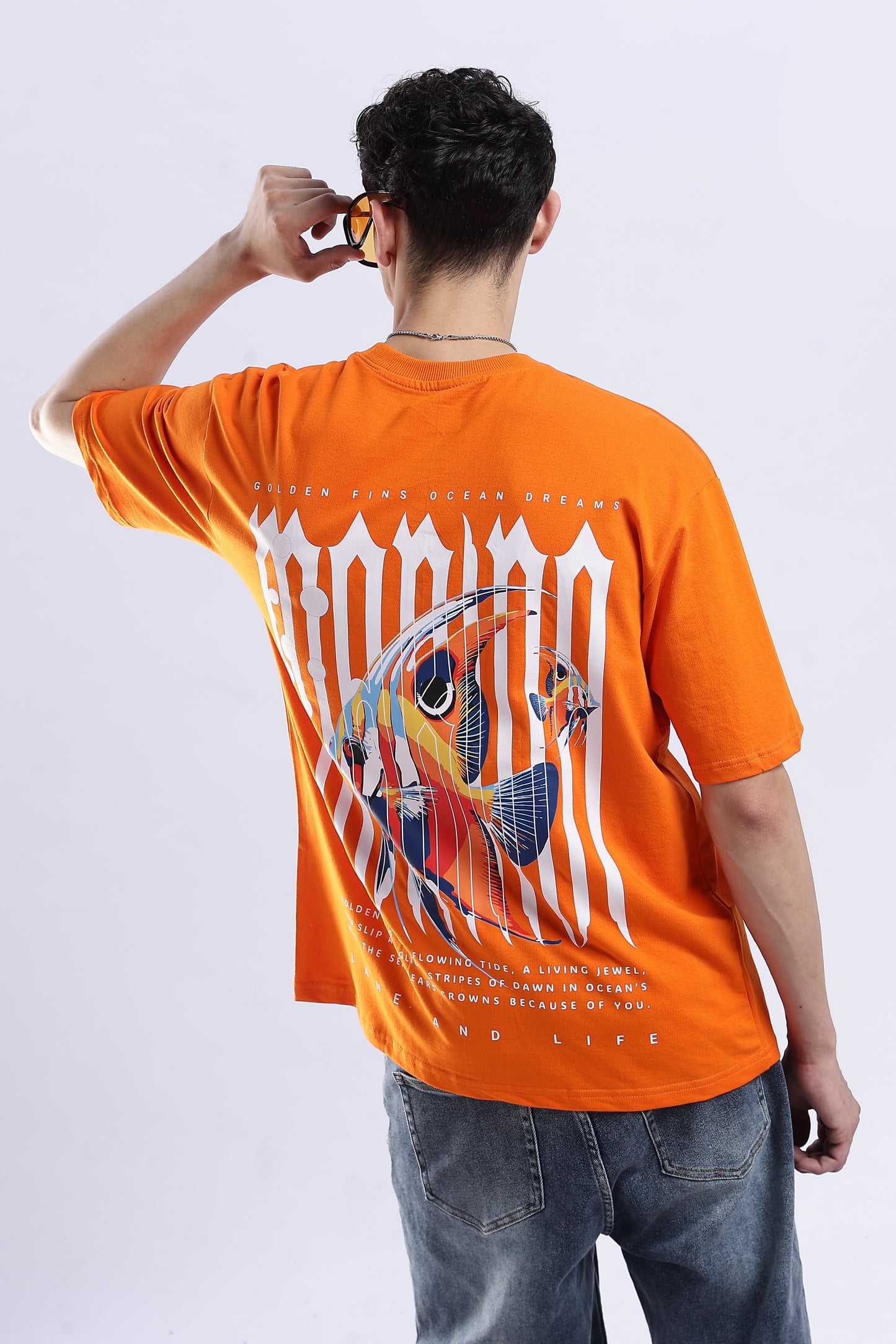 GOLDEN FINS OVERSIZED FIT T-SHIRT - OCEAN DREAMS